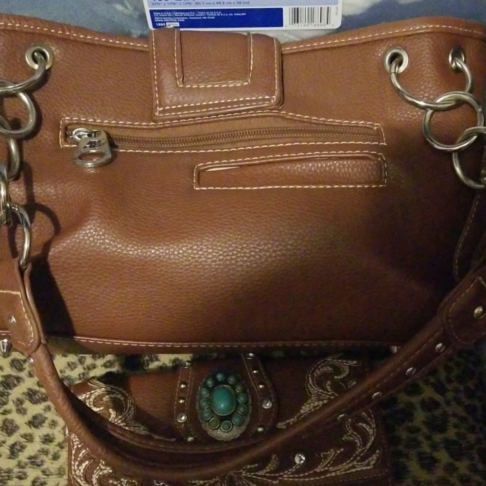 Purse - Picture 2 of 4